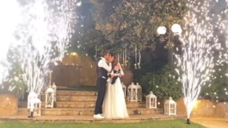 Ο Άκης Πετρετζίκης στην πρώτη του ανάρτηση μετά το γάμο του