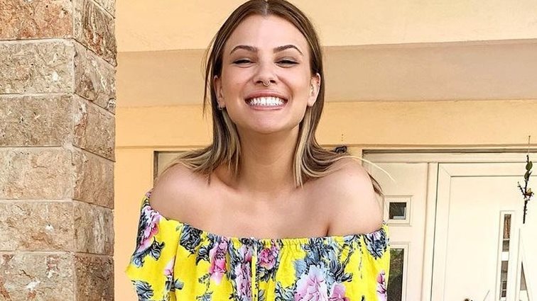 Η Λάουρα Νάργες άλλαξε ξανά τα μαλλιά της