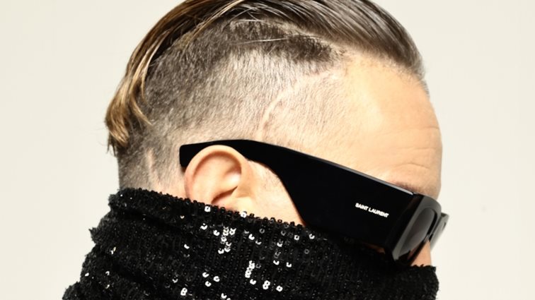 Ο Γιώργος Μαζωνάκης συνεχίζει να είναι πρώτος στο Youtube