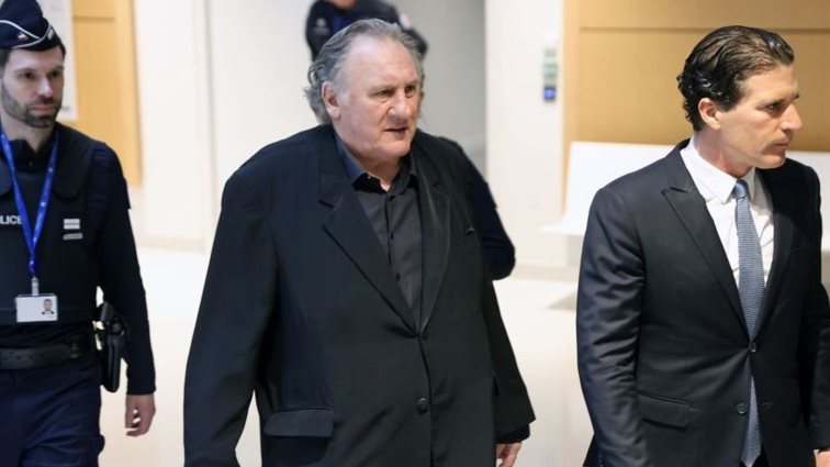 Gérard Depardieu | Κρίθηκε ένοχος για σεξουαλική επίθεση