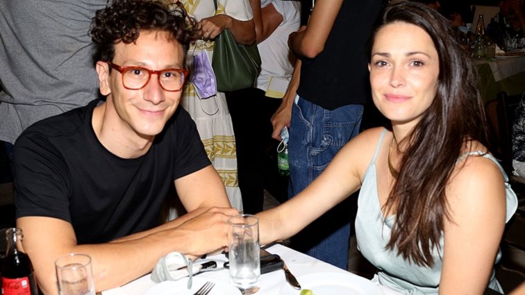 Μιχάλης Σαράντης: &quot;Οι νονοί της μικρής θα είναι έξι - Έχουμε κόσμο να μας βαφτίσει και το επόμενο&quot;