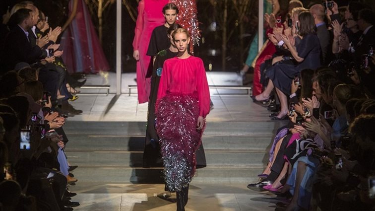 Oscar de la Renta &amp; Carolina Herrera : Fall - Winter 2018-19
