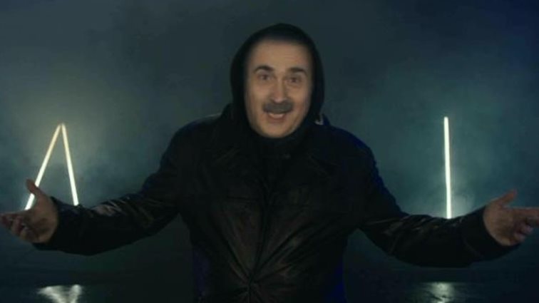 Λάκης Λαζόπουλος: Ποιος πασίγνωστος τραγουδιστής είναι καλεσμένος στην πρεμιέρα του στο Open;