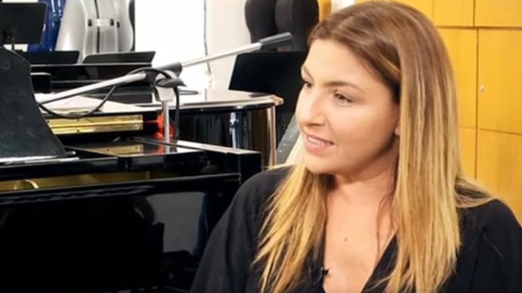 Έλενα Παπαρίζου για τις πλαστικές επεμβάσεις: &quot;Εάν δεν έπαιζα στην τηλεόραση, ίσως να μην είχα κάνει κάτι&quot;