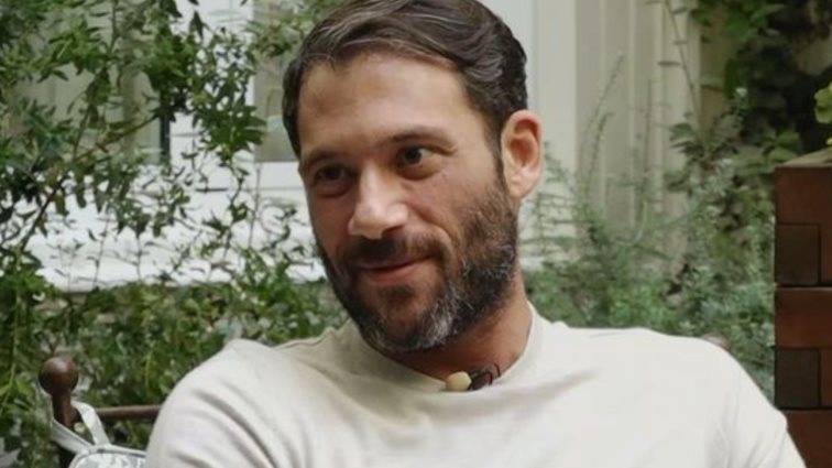 Αντίνοος Αλμπάνης: &quot;Το χειρότερο, συγκριτικά με αυτά που πιστεύει ο κόσμος για μένα, είναι…&quot;