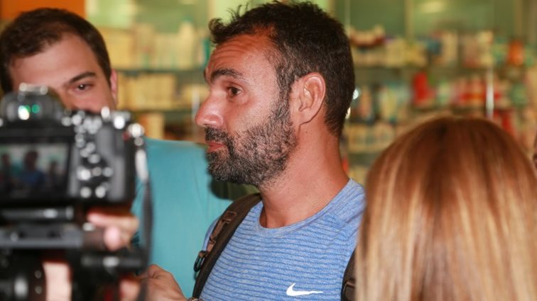 Λάμπρος Χούτος: Οι δηλώσεις στις κάμερες μετά την άφιξη του στην Αθήνα: Τι έκανε μετά την αποχώρηση από το Survivor;