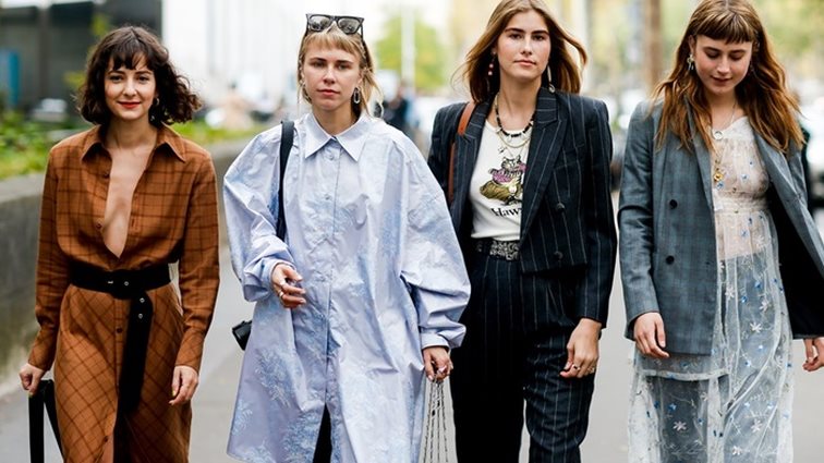 Κάνε upgrade στο στυλ σου μόνο με 8 κομμάτια: Τι να αγοράσεις και τι να αποχωριστείς τον φετινό χειμώνα