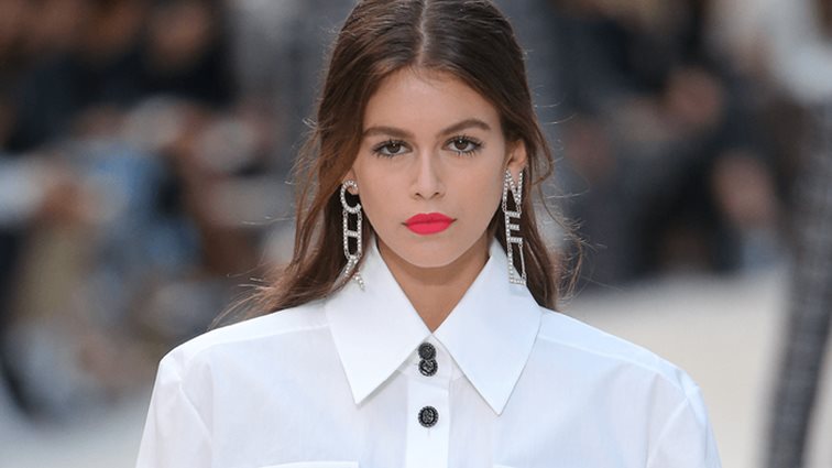 Kaia Gerber: Oι διακοπές της στην Ελλάδα