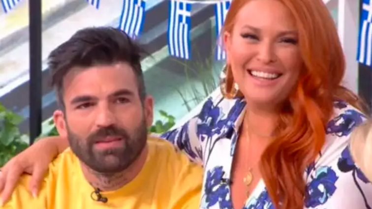 Ο Δημήτρης Αλεξάνδρου συγκινήθηκε on air: &quot;Να με αξιώσει ο Θεός να δω τον γιο μου...&quot;