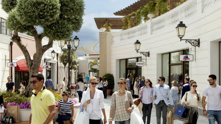 Sales Alert: Πάνω από 70% εκπτώσεις στο McArthurGlen!