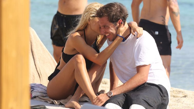 Δούκισσα Νομικού &amp; Δημήτρης Θεοδωρίδης: Έκλεισαν ένα μήνα γάμου! Οι φωτογραφίες από το τριήμερο στη Μύκονο