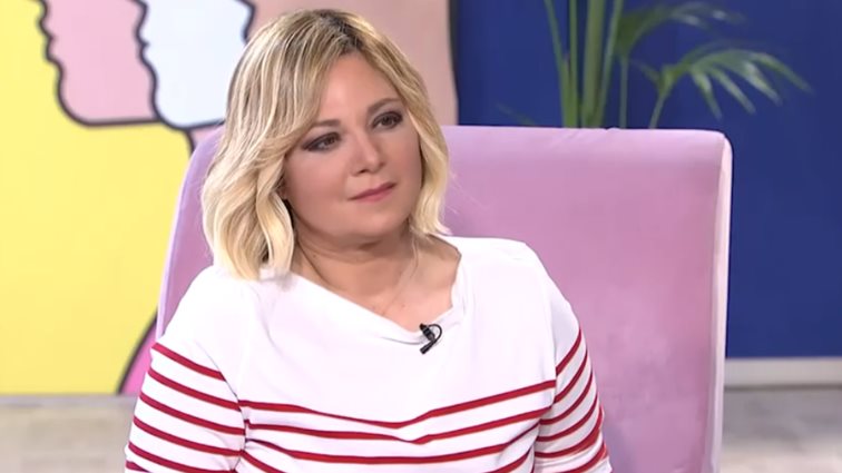 Συγκινήθηκε η Νάνσυ Ζαμπέτογλου στον αέρα του &quot;Στούντιο 4&quot;