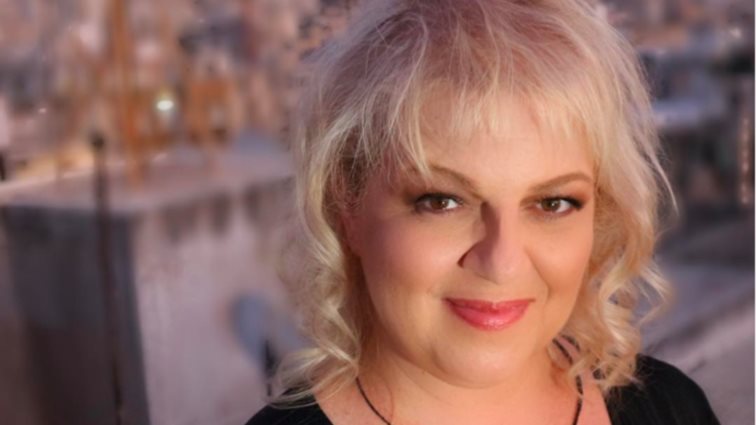 Φωτεινή Μπαξεβάνη: &quot;Δεν έχει νόημα να το κουβαλάς. Είναι τοξικό, έτσι νοσούν οι άνθρωποι και παθαίνουν καρκίνο&quot;