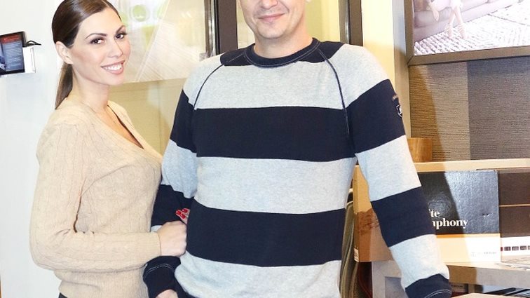 Αντώνης &amp; Ιωάννα Σρόιτερ: Είναι αχώριστοι: Πού τους εντόπισε ο φωτογραφικός φακός;