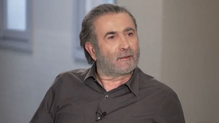 Ο Λάκης Λαζόπουλος μιλά για όλα!  Ο Ρουβάς, ο "διορισμένος" Λιγνάδης, οι "Ράδιο Αρβύλα", ο Σεφερλής &amp; η στάση του στη σκληρή κριτική