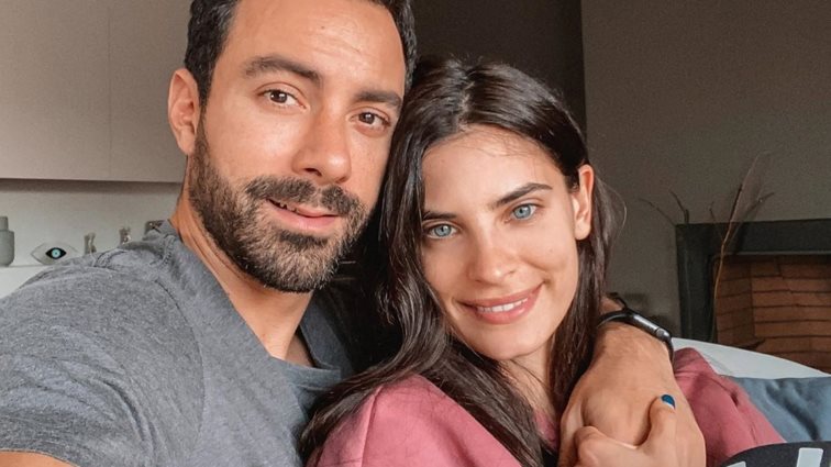 Σάκης Τανιμανίδης: Τελικά βγήκε θετικός στον κορονοϊό! «Είμαστε και πάλι αγκαλιά με τη Χριστίνα»