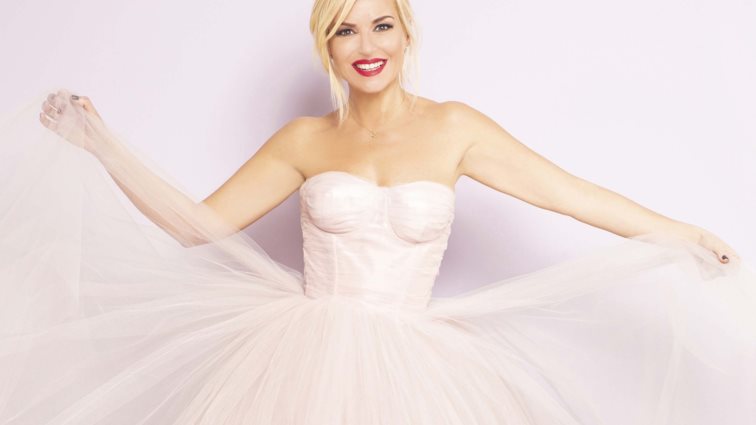 Your Face Sounds Familiar: Η πριγκίπισσα Μπεκατώρου &amp; οι επίσημες φωτογραφίες των 10 παικτών