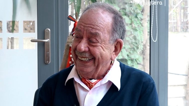 Έξαλλος ο Ηλίας Μαμαλάκης: "Tενεκέδες ξεγάνωτοι κάνουν πράγματα στην τηλεόραση κι εγώ έμεινα εκτός"