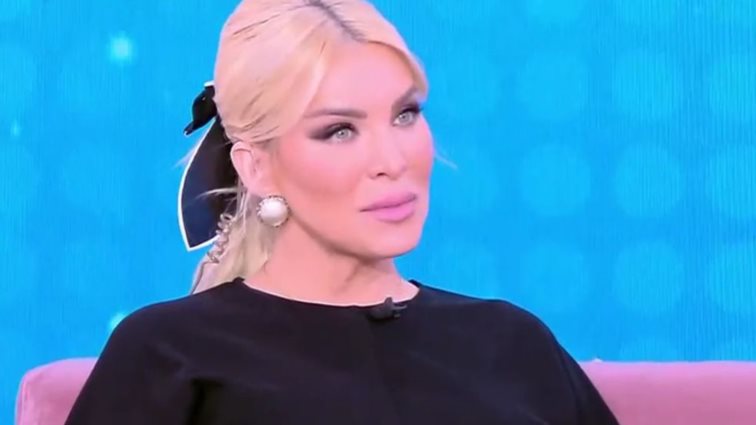Κατερίνα Καινούργιου: "Είχα γίνει σαν πάπια - Είχα βγάλει τότε φωτογραφία με τον άνδρα μου"
