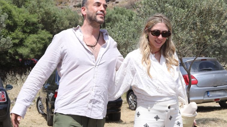 Πάνος Μουζουράκης και Μαριλού Κόζαρη στο beach party μετά το γάμο τους