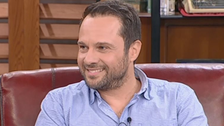 Μέμος Μπεγνής: Οι «πιπεράτες» αποκαλύψεις για την προσωπική και σεξουαλική του ζωή