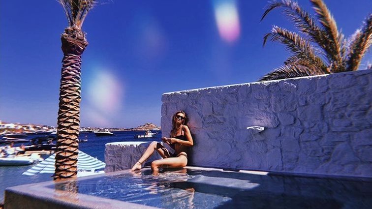 Τα πιο ωραία Ιnstagram post των celebrities από τις καλοκαιρινές τους διακοπές
: Τι φωτογράφησαν οι ξένες stars