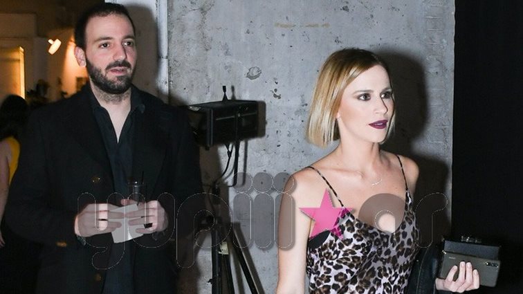 Νάντια Μπουλέ: Σπάνια δημόσια εμφάνιση στο πλευρό του αγαπημένου της!