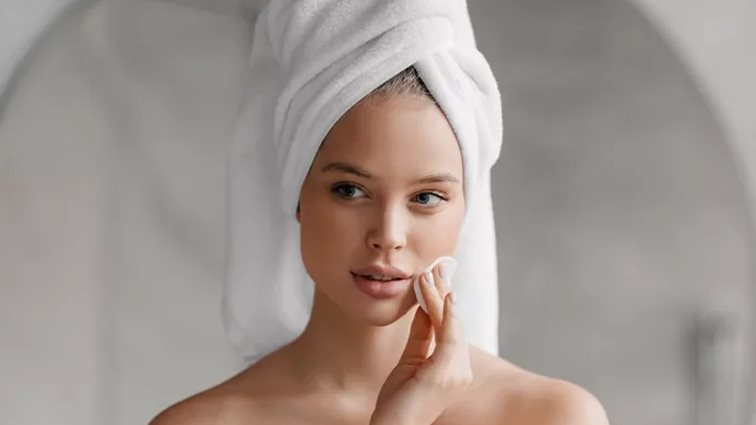 Νερό MicellAir | Το προϊόν που λατρεύουν οι skinfluencers θα γίνει η νέα beauty εμμονή σου