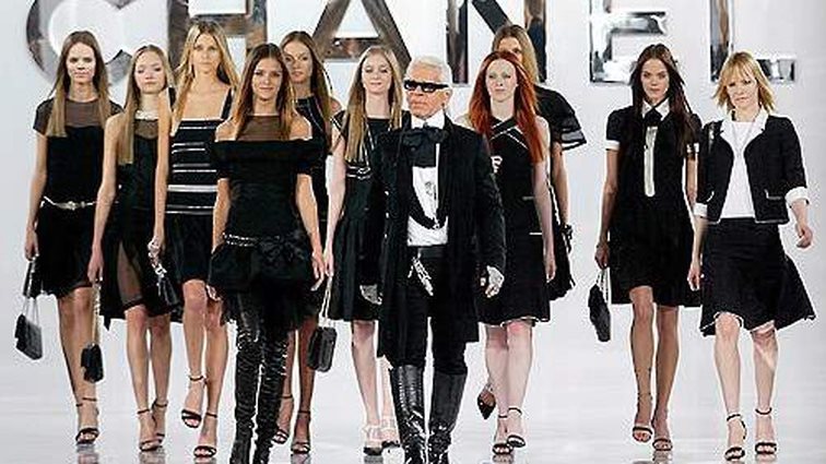 Ο οίκος Chanel ανακοίνωσε πως θα παρουσιάσει την &quot;Cruise συλλογή&quot; 2024 στην Καλιφόρνια