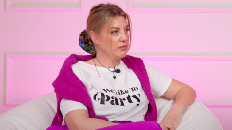 Σίσσυ Καλλίνη: &quot;Το εφαρμόζω όσο μπορώ και όσο μου επιτρέπει το δικό μου τραύμα&quot;