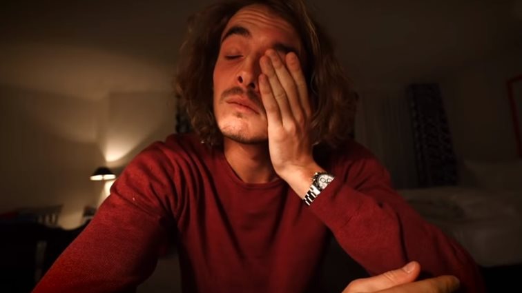 Στέφανος Τσιτσιπάς: Δακρύζει on camera περιγράφοντας τον σοκαριστικό παρολίγον πνιγμό του