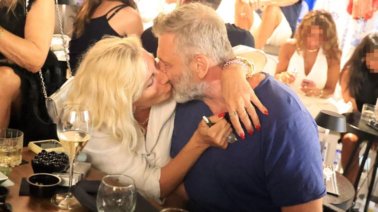 Full in love ο Απόστολος Γκλέτσος και η Ιζαμπέλα Αρβανίτη στη Μύκονο