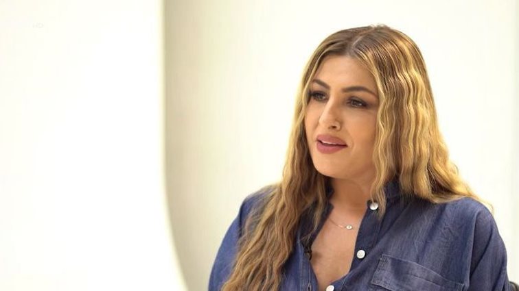 Έλενα Παπαρίζου: "Θα ξαναπήγαινα στη Eurovision αλλά για ποιον λόγο να μην πάνε πιο νέα παιδιά;"