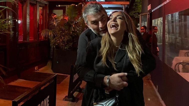 Ο Βασίλης Μπισμπίκης full in love με τη Δέσποινα Βανδή | Δες την ανάρτηση