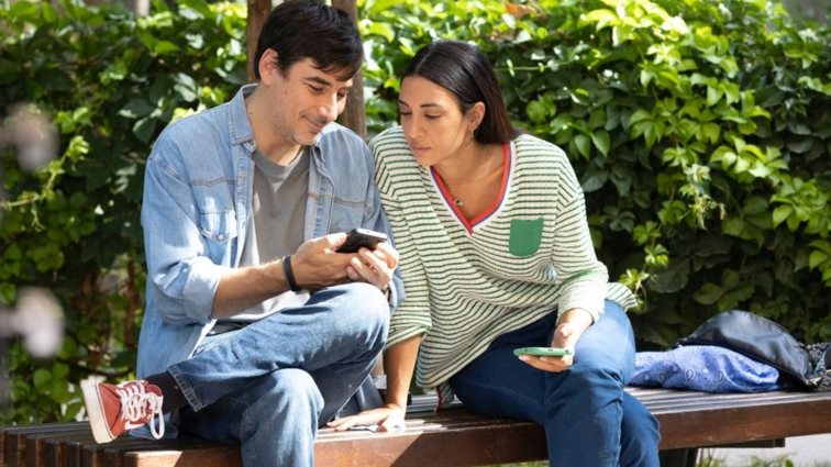 Μπήκαμε στα γυρίσματα της σειράς "Έχω παιδιά" - Όλες οι φωτογραφίες!