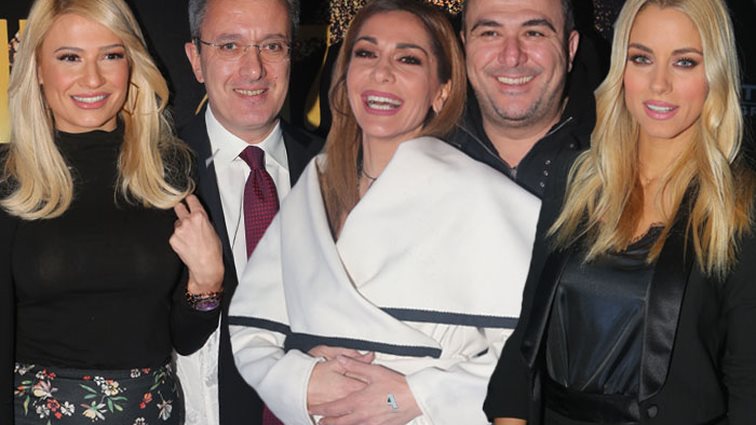 ΑΝΤ1 2017 Party: Όλα τα αστέρια του καναλιού στο πάρτι για την κοπή της πίτας!