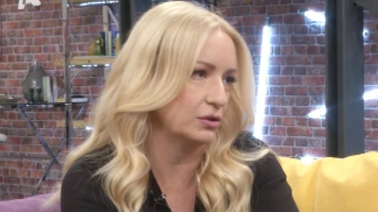 Αφροδίτη Γραμμέλη: &quot;Με έχουν βρίσει χυδαία. Ήθελαν να πάρουν το αφεντικό μου να με απολύσει. Η δικηγόρος μου έχει πολλούς &quot;χοντρούς&quot; φακέλους από αγωγές&quot;