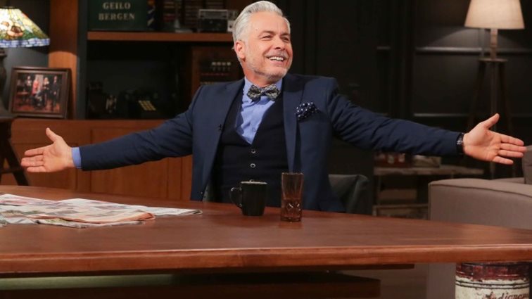 Χάρης Χριστόπουλος
 
: Η ερωτική του ζωή, ο λόγος που δεν έχει παντρευτεί &amp; η επική δήλωση για το αν ο γιος του ήταν gay