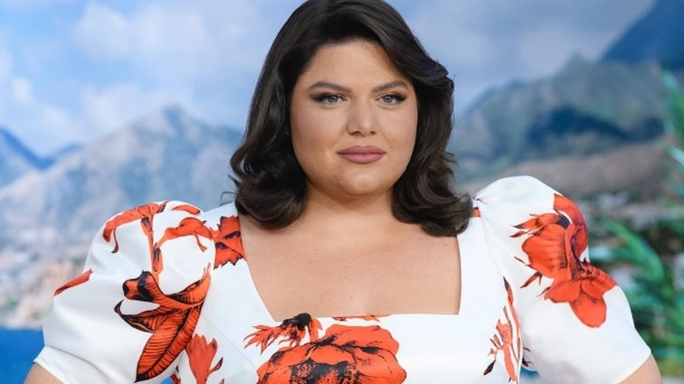 Η Δανάη Μπάρκα με το shorts από τη Zara που θα φορέσεις και το φθινόπωρο | Κοστίζει λιγότερο από 30 ευρώ