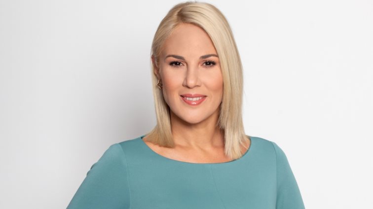 Ντόρα Κουτροκόη | Υπεβλήθη σε χειρουργείο - Τι συνέβη με τη δημοσιογράφο;