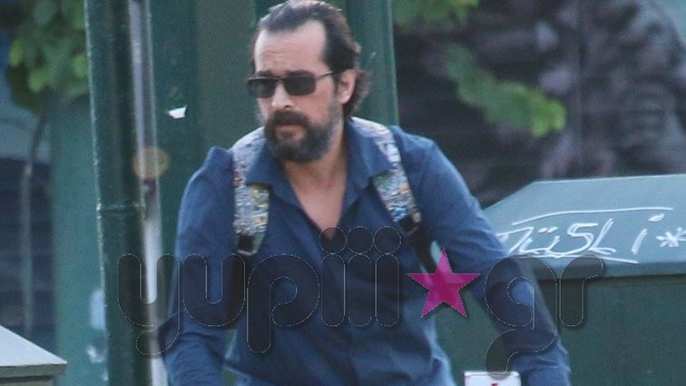 Τάσος Νούσιας: Ποδηλατάδα με την κόρη του στο κέντρο της Αθήνας! Δείτε τις φωτογραφίες