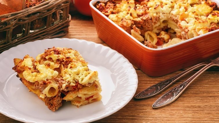 Παστίτσιο: Μία συνταγή προκαλεί μακελειό στο Facebook
