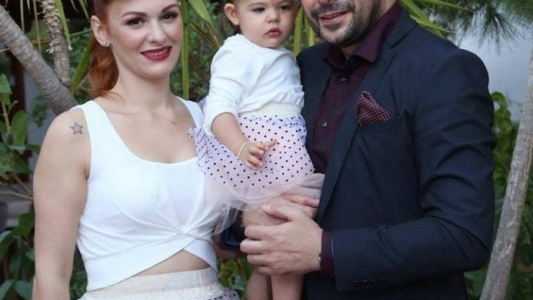 Γιώργος Χειμωνέτος: Η βάφτιση της κόρης του: Το όνομα της μικρής &amp; οι πρώτες φωτογραφίες