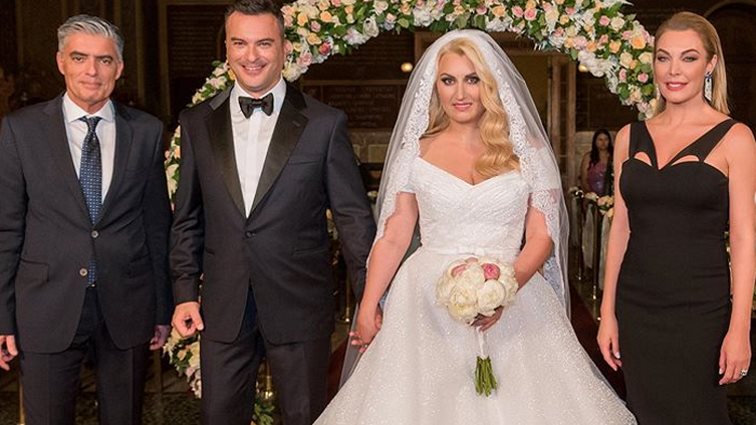 Τατιάνα Στεφανίδου &amp; Νίκος Ευαγγελάτος: Έγιναν κουμπάροι! Δείτε την εντυπωσιακή τους εμφάνιση