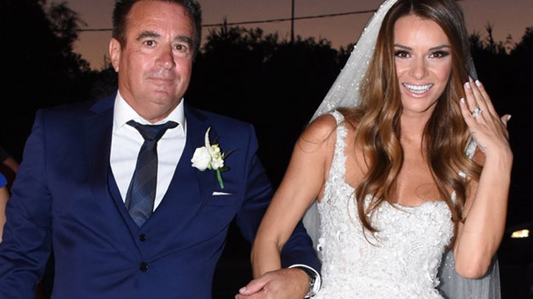 Ελένη Τσολάκη : Το μενού, ο χορός με τον μπαμπά της &amp; η γαμήλια τούρτα: Video