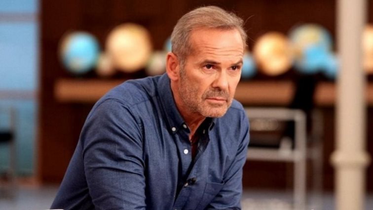 Ο Πέτρος Κωστόπουλος περνά στην αντεπίθεση και ρίχνει τα βέλη του προς όλους!