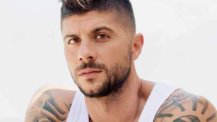 Μιχάλης Σηφάκης: Είναι επίσημο: Παντρεύεται!