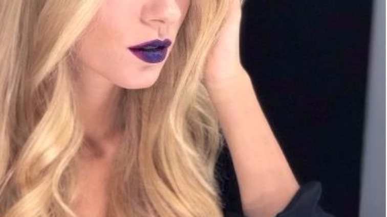 Δούκισσα Νομικού
: Μας έδειξε για πρώτη φορά την φουσκωμένη κοιλίτσα της!