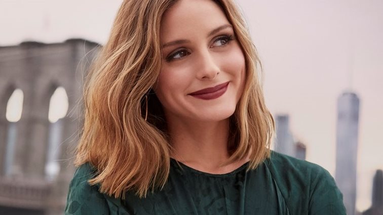 Olivia Palermo: Kρατά την ωραιότερη ψάθινη τσάντα της σεζόν
