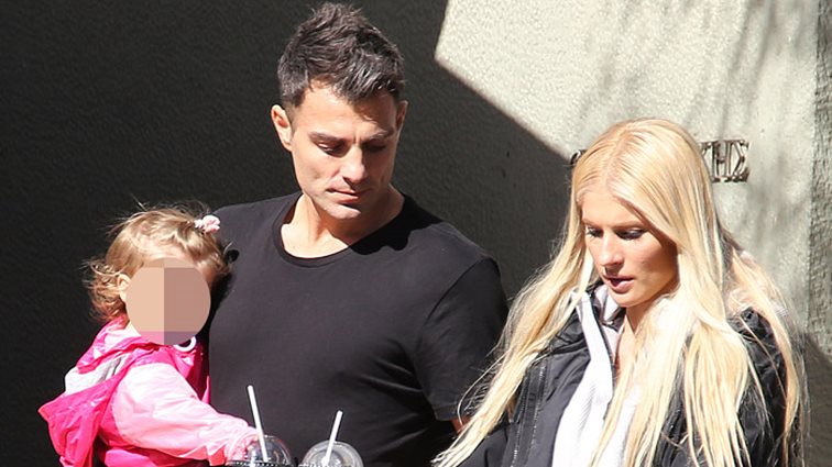 Στέλιος Χανταμπάκης &amp; Όλγα Πηλιάκη: Οικογενειακές στιγμές με τα δυο τους παιδιά